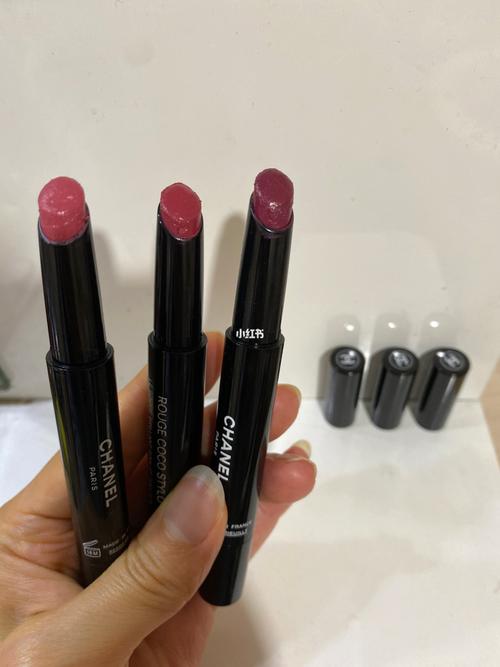 香奈儿三支唇膏笔过期～_唇膏笔_香奈儿怎么样_试色_口红_涂鸦_美妆