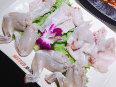 现杀牛蛙(两只)-麻辣无情重庆老火锅干锅(金汇店)