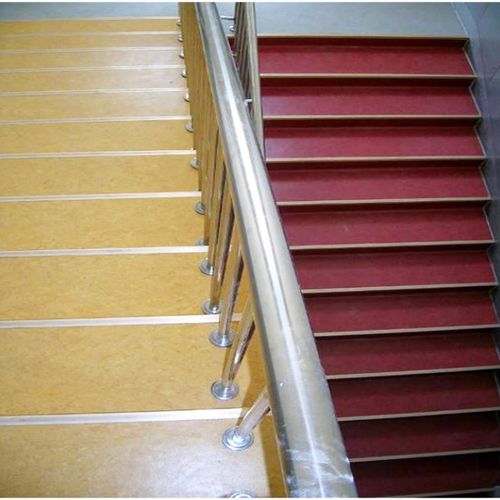 pvc塑胶楼梯踏步楼梯包角防滑条 楼梯地板 耐磨防滑吸音