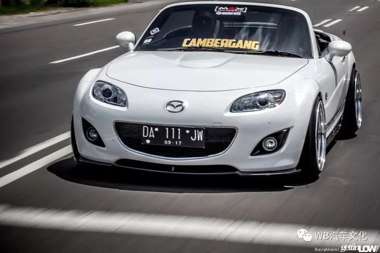 《wb汽车文化                    讯   2012 mazda miata mx5 nc