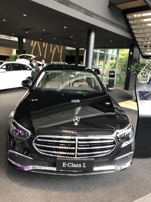 2021款奔驰e300l 大标和立标_梅赛德斯-奔驰怎么样_摄像头_显示屏
