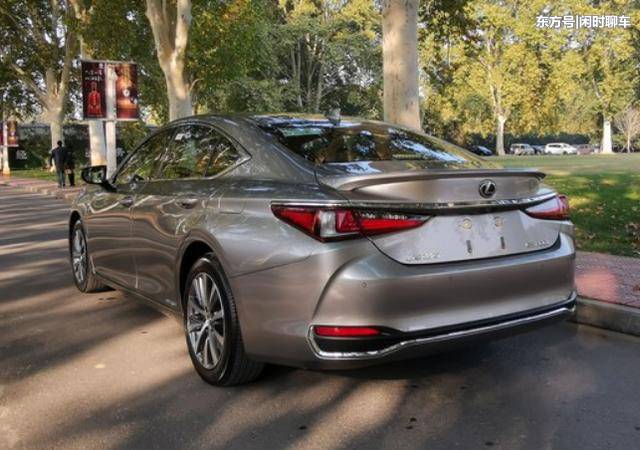 42万入手雷克萨斯es300,看到油耗以后车主坦言:意料之中