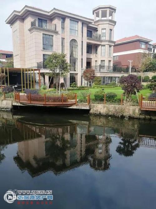 帝景豪园稀缺独栋别墅 产证面积820平 超大花园300平