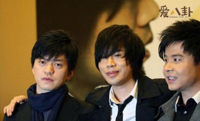 水木年华成员(李健姚勇为什么退出水木年华)