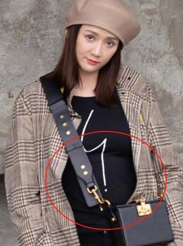 陈乔恩晒照小腹凸出明显网友直呼像怀孕