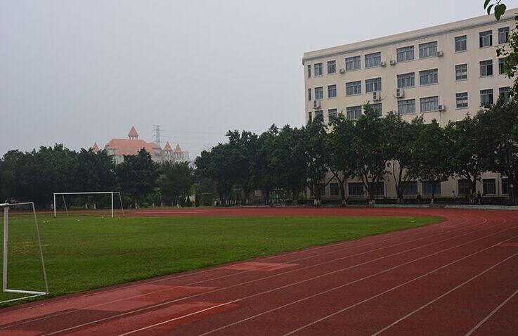 广州工商学院