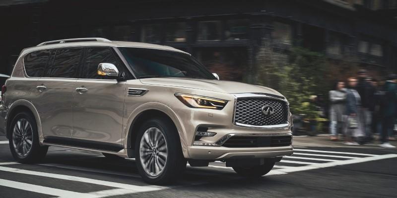 英菲尼迪qx80的定位是大型suv,对于2022款英菲尼迪qx80来说,其对手