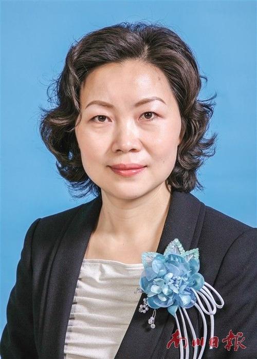 丁中平任重庆市南川区委书记图简历