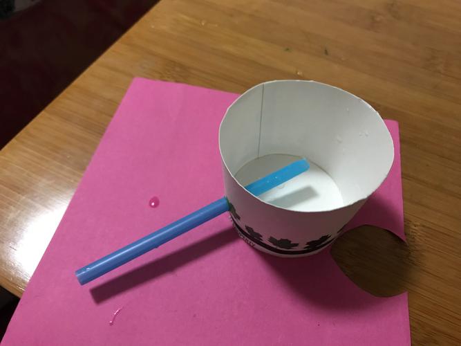 其它 行驶的小船小实验 写美篇 首先准备小实验材料,纸杯一个,吸管