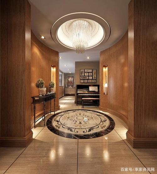 玄关部分做了一个圆形造型,显得空间感十足.