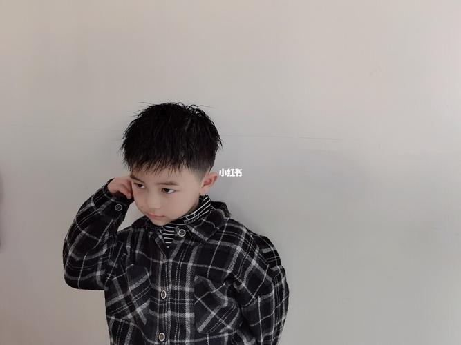 渣男锡纸烫 小男孩烫发 雕刻_锡纸_美发_发型_宿迁美发推荐_母婴_婴童