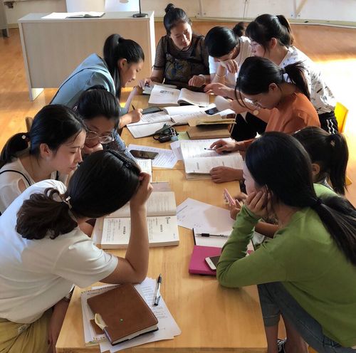 浇灌教研之花』——开发区东方明珠幼儿园新教材集体备课研讨会
