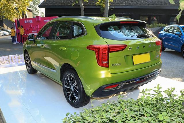 哈弗h6太贵,m6太老气,这台初恋则是完美替代者,家用刚合适