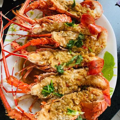 蒜蓉澳洲大龙虾的做法再也不用去餐厅吃了