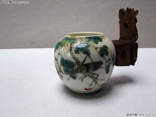 江西瓷业公司 鸟食罐