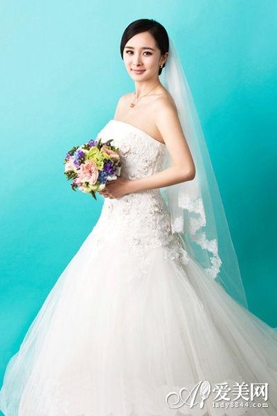 杨幂婚纱造型look3>>>