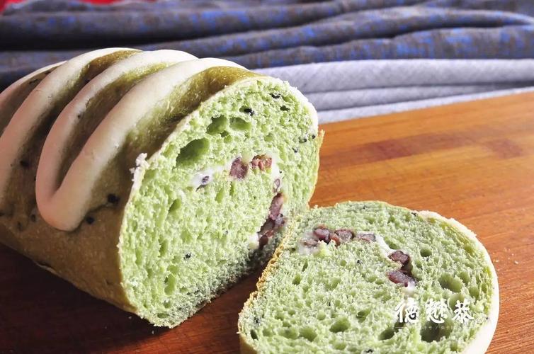 红豆抹茶面包