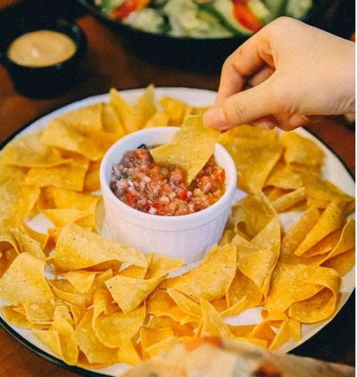  p>墨西哥水饺片是一道美食,主要食材是水饺皮. /p>