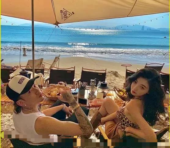 看完马思唯和易梦玲的照片对比沉默马思唯这辈子救过易梦玲吗