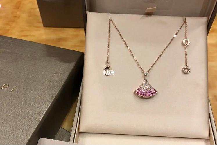 宝格丽七夕限定项链_项链_宝格丽怎么样_扇子_时尚_配饰_首饰