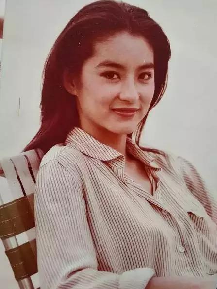 她就是这样一直美得不败无人超越林青霞