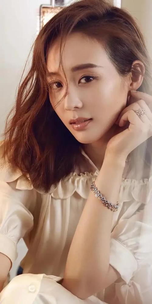 张钧甯惊艳写真照