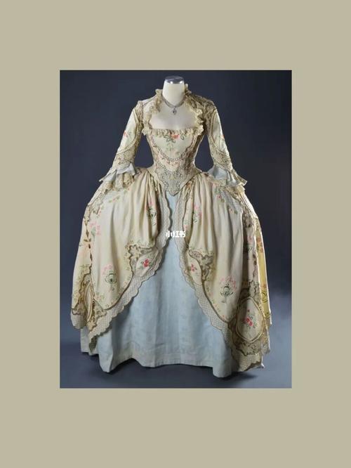 服装设计之18世纪的欧洲宫廷洛可可风格_洛可可_服装设计_宫廷_胸衣