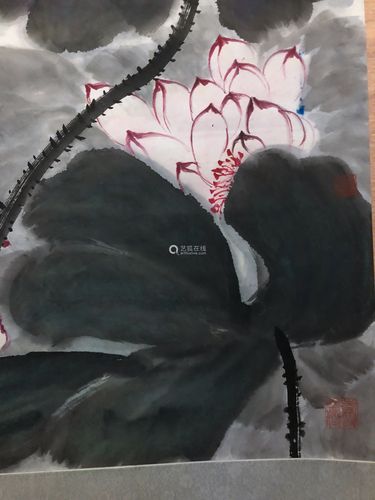 何海霞荷花纸本立轴