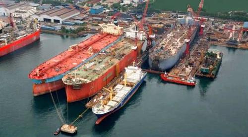 据消息显示:这是日本有史以来第一次彻底关闭这样大型的造船厂