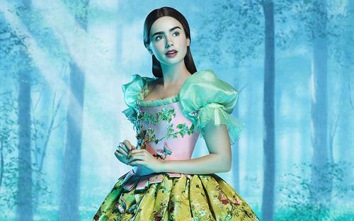 《白雪公主之魔镜魔镜》讲述了由朱莉娅·罗伯茨主演的邪恶的皇后窃取