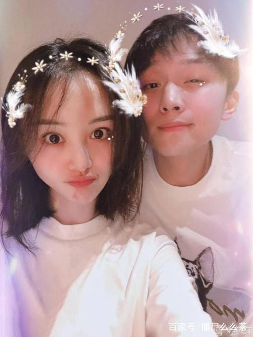 郑爽首度回应谈及现男友张恒,脸上洋溢幸福笑容:在一