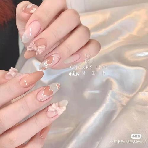小红书最火美甲_美甲_配饰_龙湖南京江北天街自由行热门攻略_美甲分享