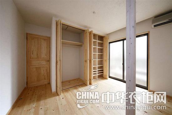 简约时尚日式家 嵌入式衣柜化解收纳难题