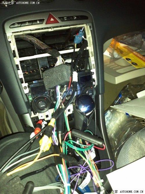 标致408加装dvd倒车导航一体机; 摄像头标致大灯中控台很好标致408