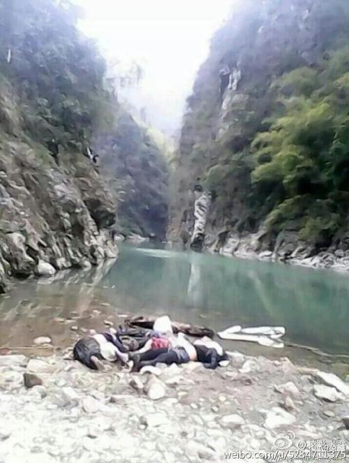 贵州沿河县发生一起交通事故已造成5人死亡图