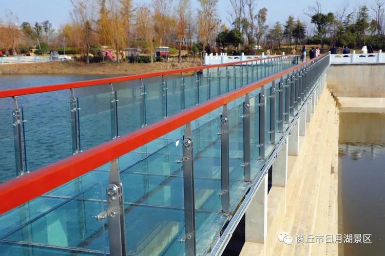 商丘市日月河网红玻璃栈道来啦