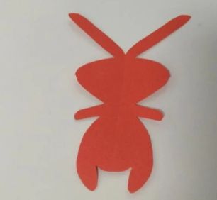 卡通小兔剪纸教程图解 3.
