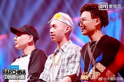 明星制作人公演舞台"评审"23强rapper已准备就绪!你呢?skr