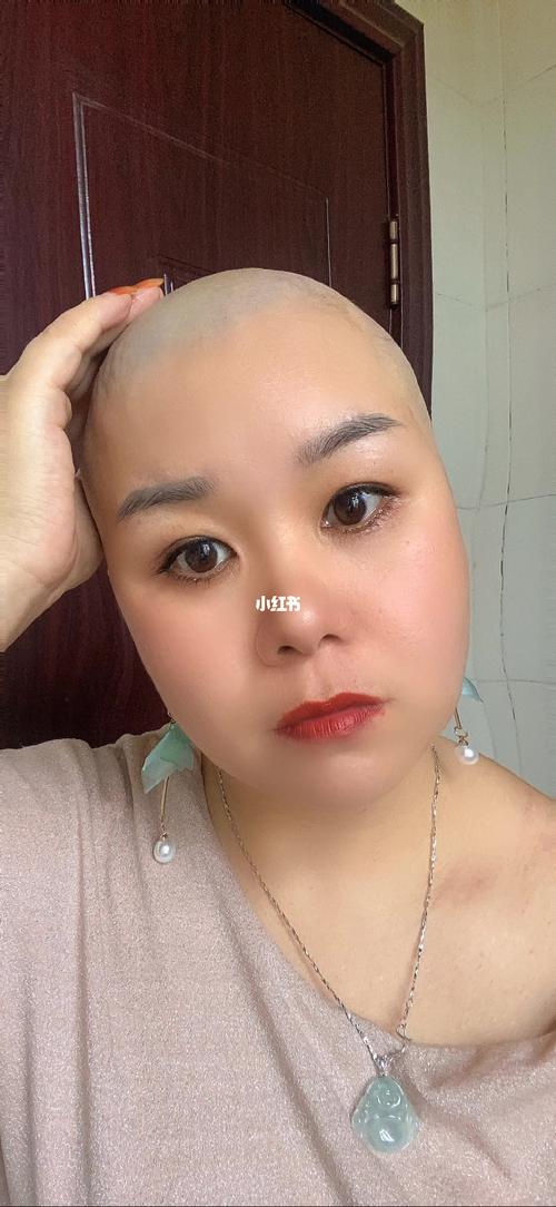 光头美女_美女_皮炎_时尚_发型