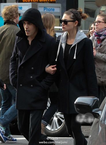 "吸血鬼"保罗-韦斯利与"狼女"菲比