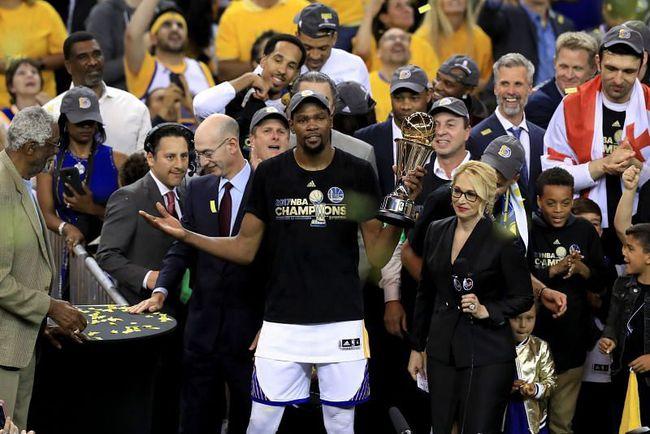 21世纪fmvp5强球员杜兰特垫底科比无缘詹姆斯高居第一