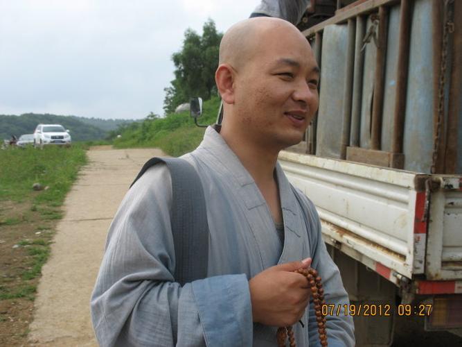 正孝师及谢居士家人 (以下照片依拍摄时间顺序排列)