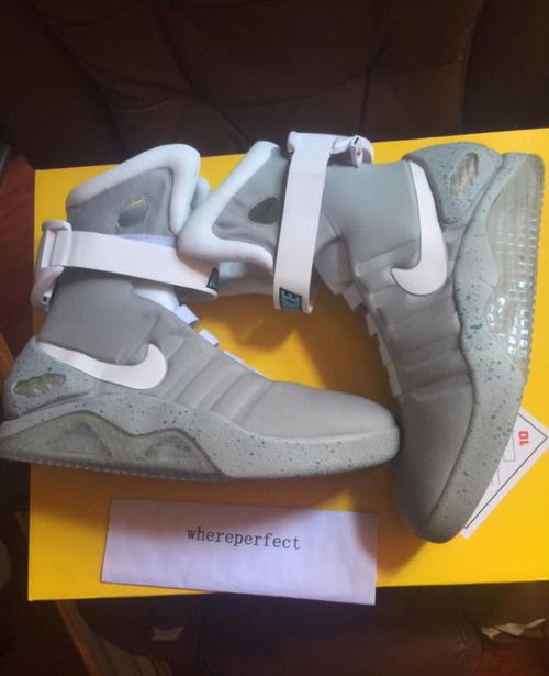 回到未来男耐克鞋