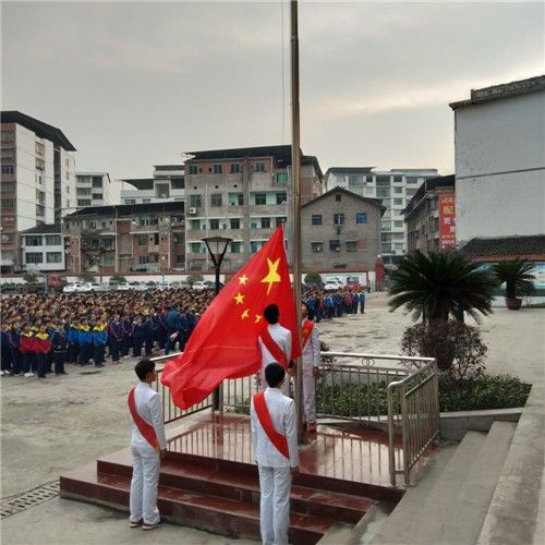 宣汉:宣汉县天生中学开展"缅怀英烈.追溯源流"主题