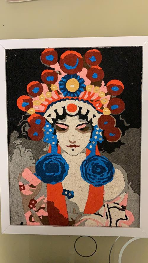 城关镇凤凰幼儿园开展教师绘画与手工作品展评活动