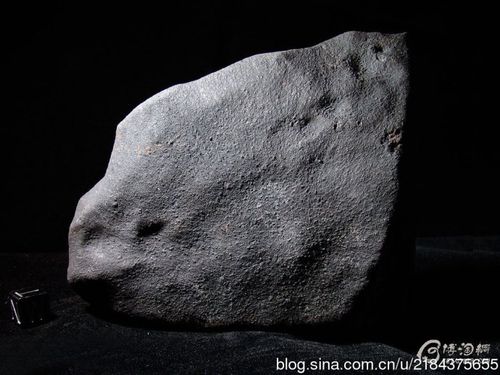 [转载]各种球粒陨石(chondrite)赏析〔组图〕