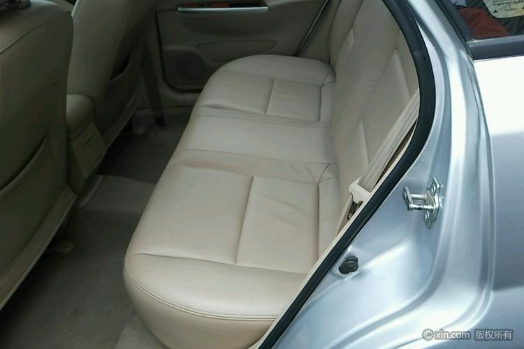 别克凯越后排全景