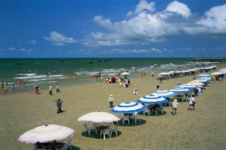 夏天到了推荐十个国内最美的海滩景点