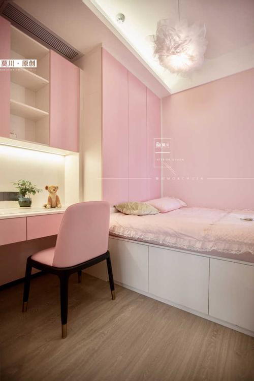 女孩子12平的卧室要怎么装修设计?