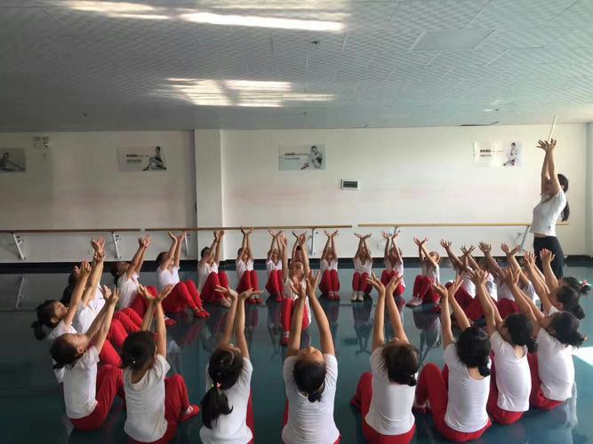 马兰花艺术培训学校